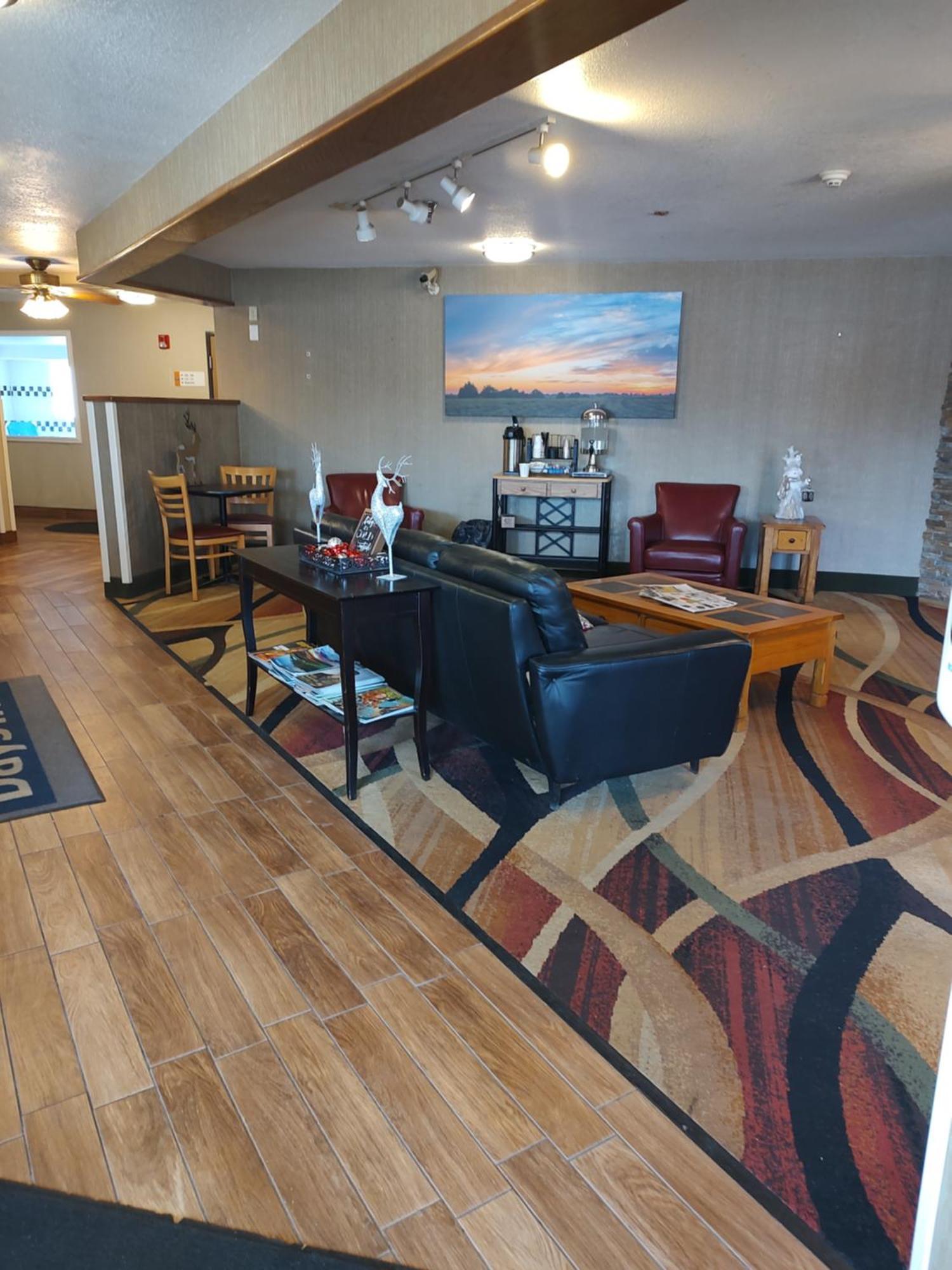 Days Inn & Suites By Wyndham Fargo 19Th Ave/Airport Dome Экстерьер фото